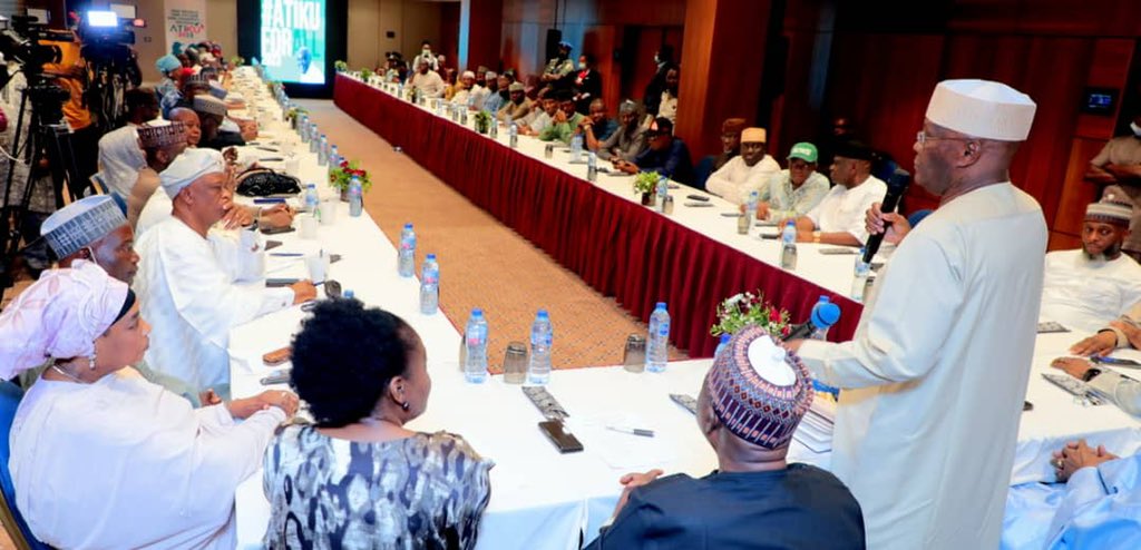 atiku's tweet photo. Yesterday night during our meeting with stakeholders from the Southwest and former ministers of the PDP, I made a passionate appeal for us to work together and return PDP to power. https://t.co/j2fZZCjYid