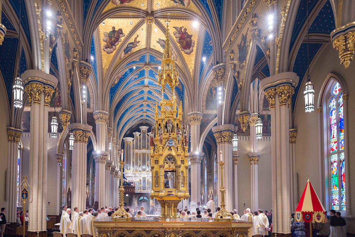 All are welcome at the @NDBasilica for the Celebration of the Lord's Passion today at 3 p.m. and the Paschal Vigil Mass tomorrow at 9 p.m. Both will be live streamed on the @NDMinistry website: go.nd.edu/BasilicaLivest… See the fully Holy Week schedule: go.nd.edu/4184b4