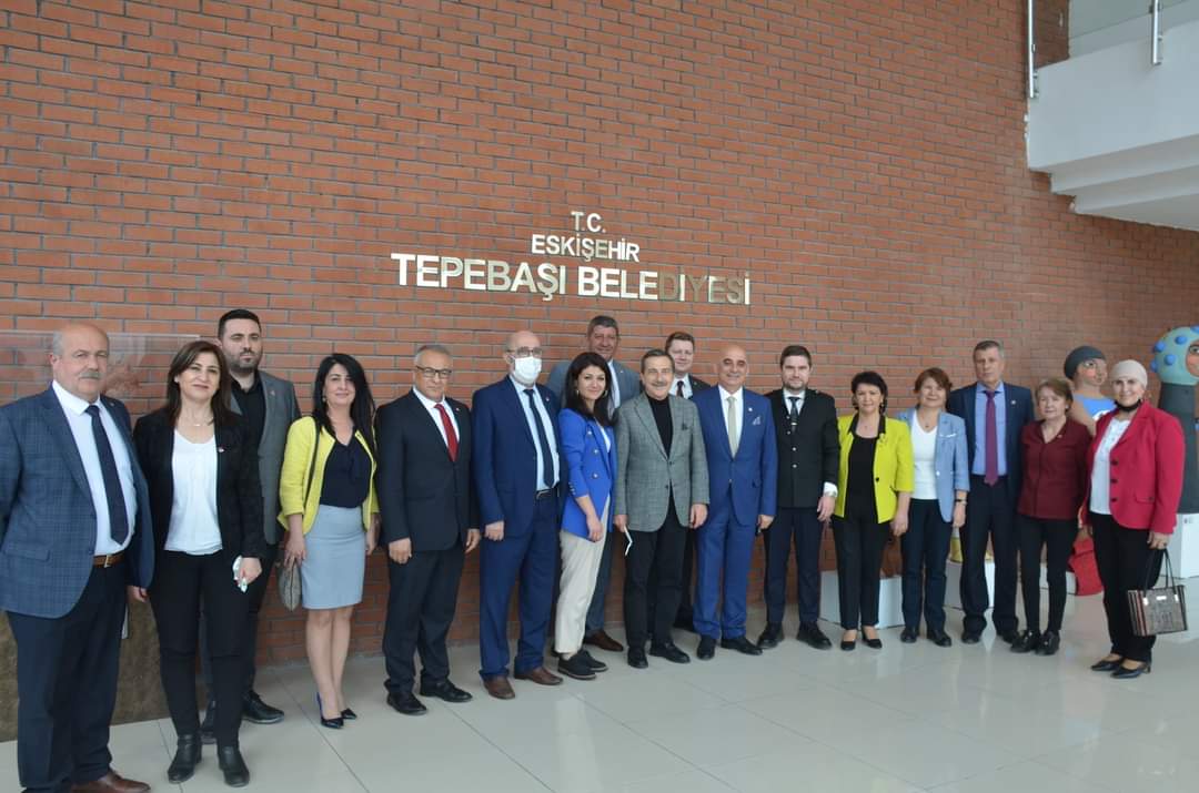 Yönetim kurulumuz belediye başkanlarımıza nezaket ziyaretinde bulundu.