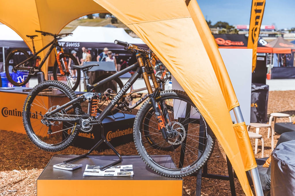 NoTubes's tweet photo. It was great to run into @atherton_bikes
 at the @seaotterclassic! They are digging their #flowEX3 wheelsets. 📷 Moonhead Media https://t.co/UMlPNBIM60