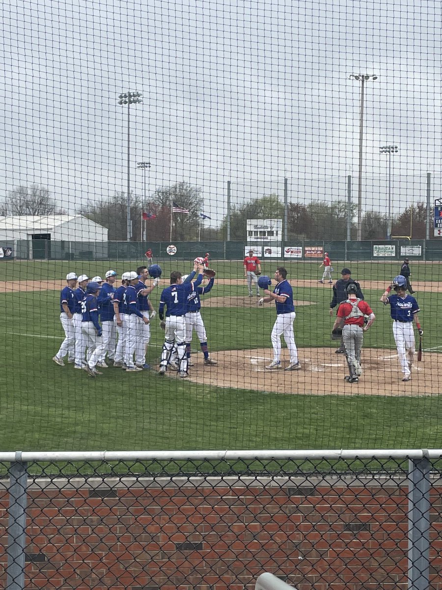 NCHSAthleticsAD's tweet photo. Nice first game win Hornets! #wishing4spring 💙⚾️ #gobigblue https://t.co/OFOWZoKyq7