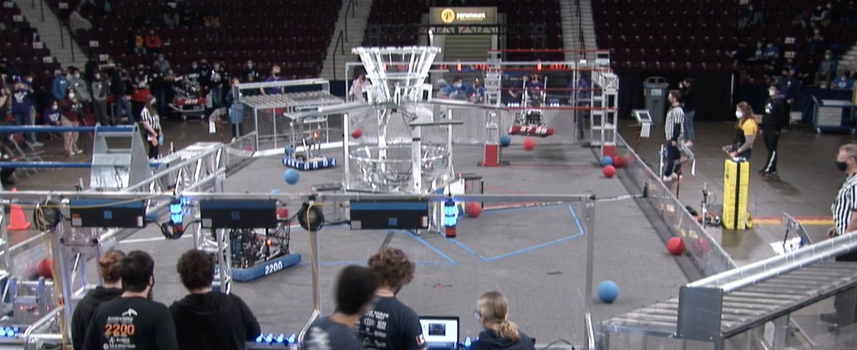 MsLedvinka's tweet photo. My kids are having a blast watching the live stream of today's Robotics competition. Cheered on our own #Oakbotics just a few moments ago! #GoOaks @Oakridge_SS @FRC_3739 https://t.co/PlVpz2QIU1