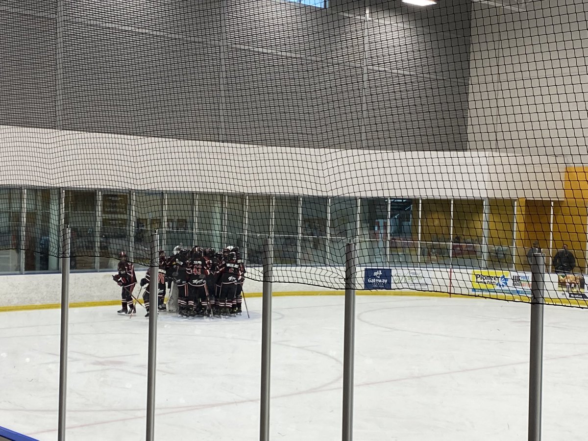 Off to the finals  !!

At 7:30pm tonight Myers U15 will face off against JRC for the trophy at the <a href="/OHFHockey/">Ontario Hockey Federation</a> provincial championships !!

#MyersU15AAA #U15AAARegionals #RoadToTheTrophy 
<a href="/heoaaaleague/">HEO 'AAA' Hockey League</a>