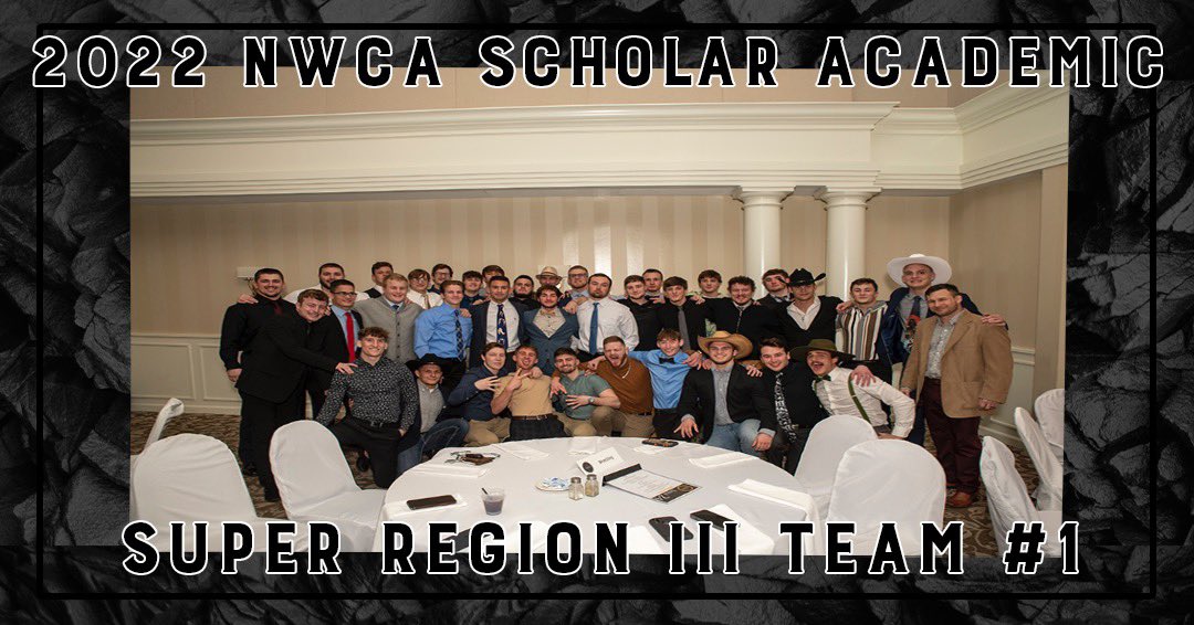 LECwrestling's tweet photo. The really BIG news.  So proud of this team.  Something that they set out to do. 

Remember Top 10 academically, Top 10 at the NCAAs, Win the @GreatMidwestAC 

Getting closer every year to the team Trifecta.  Takes every guy at some point along the way. https://t.co/30OIrm8Yg9