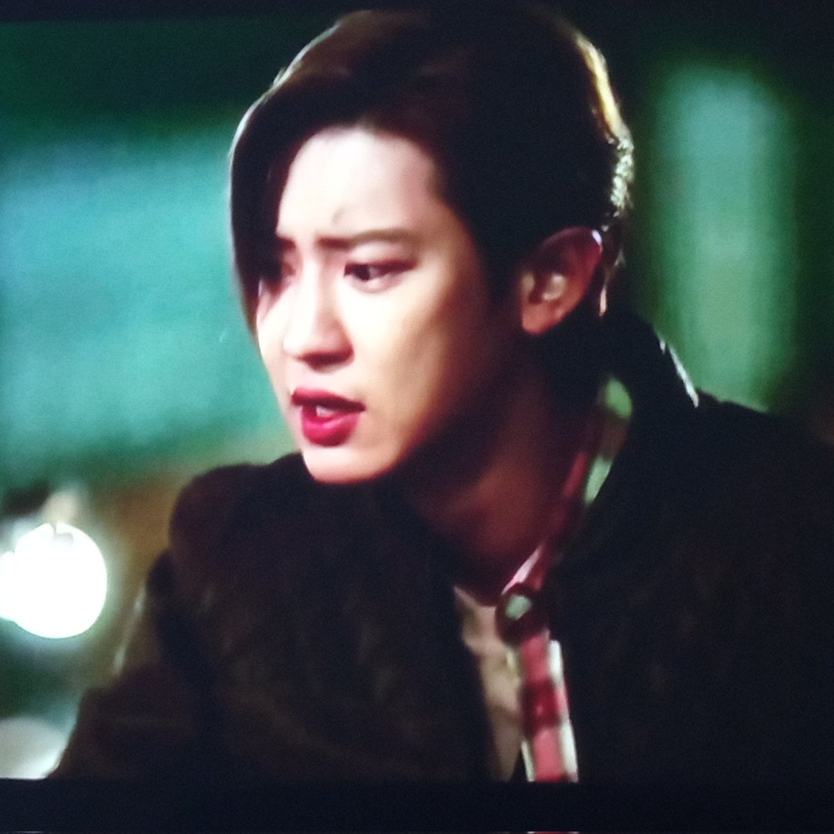 elaine_exol's tweet photo. Não vou sofrer sozinha
#CHANYEOL #TheBoxnoTelecine https://t.co/o3xUjAWvil