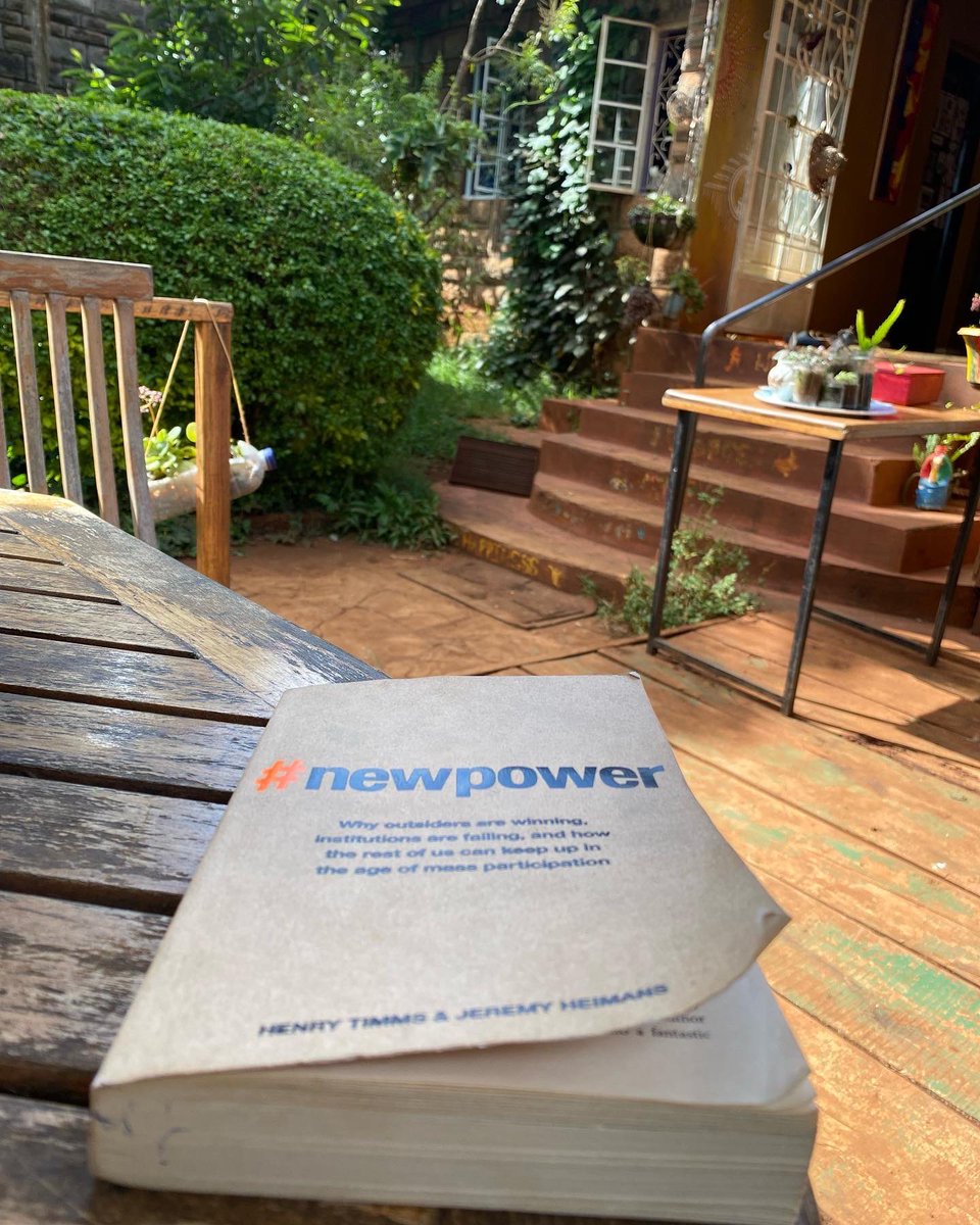 MumbaMusondam's tweet photo. #EarthDay Vibes, #NewLook - Honouring Mother Earth 🌍 #EarthingAtMlango Farm. A book 📕 in tow. 🙏🏾🙌🏽🌴🇿🇲🇰🇪👸🏾. May your weekend be regenerative. #FocusForEarth 🌍 https://t.co/5OsDHz1x1w