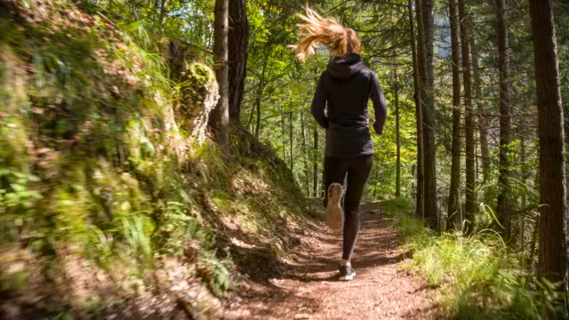Have you seen our new training post? this week it's all about trail running benefits! Read all about it here: facebook.com/49093300767726…  

#trailrunning #trail #running