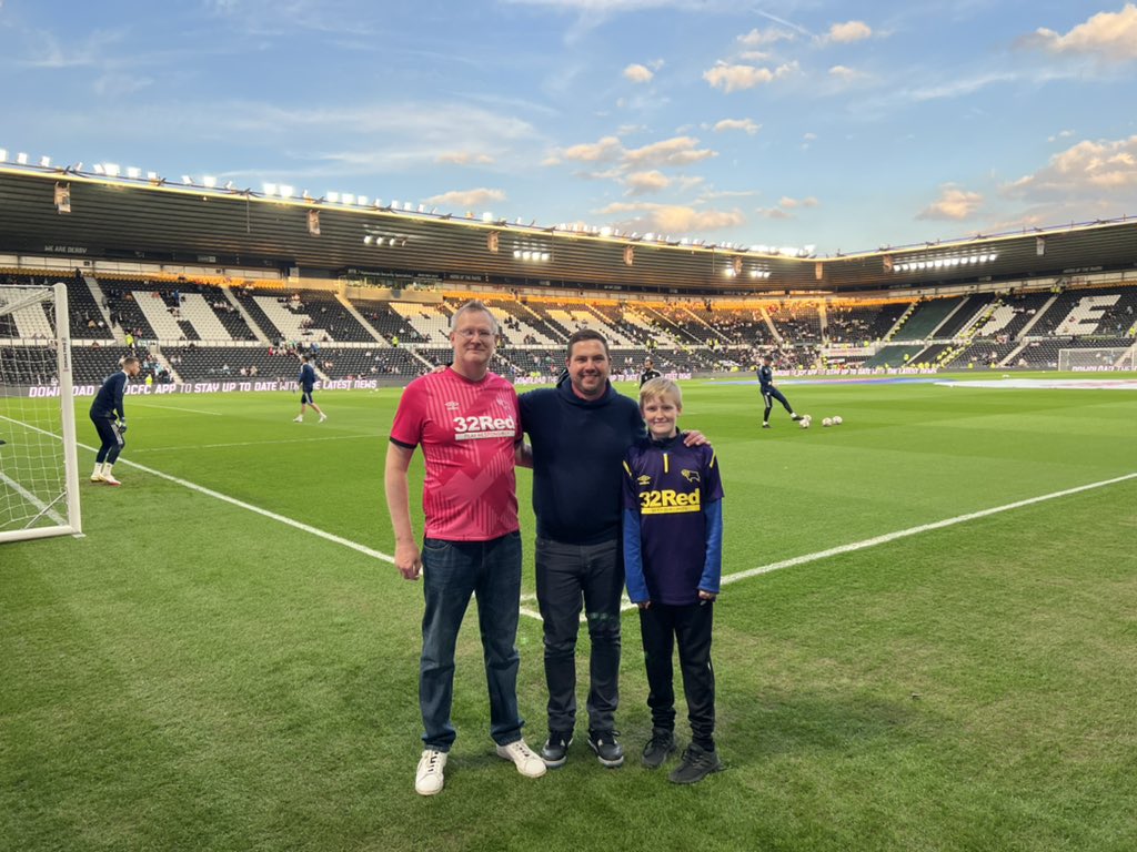 annable_richard's tweet photo. At pride park to watch the mighty Rams, met @cskirchner 🤞🏻the man to save @dcfcofficial https://t.co/CsEkvo6cq6