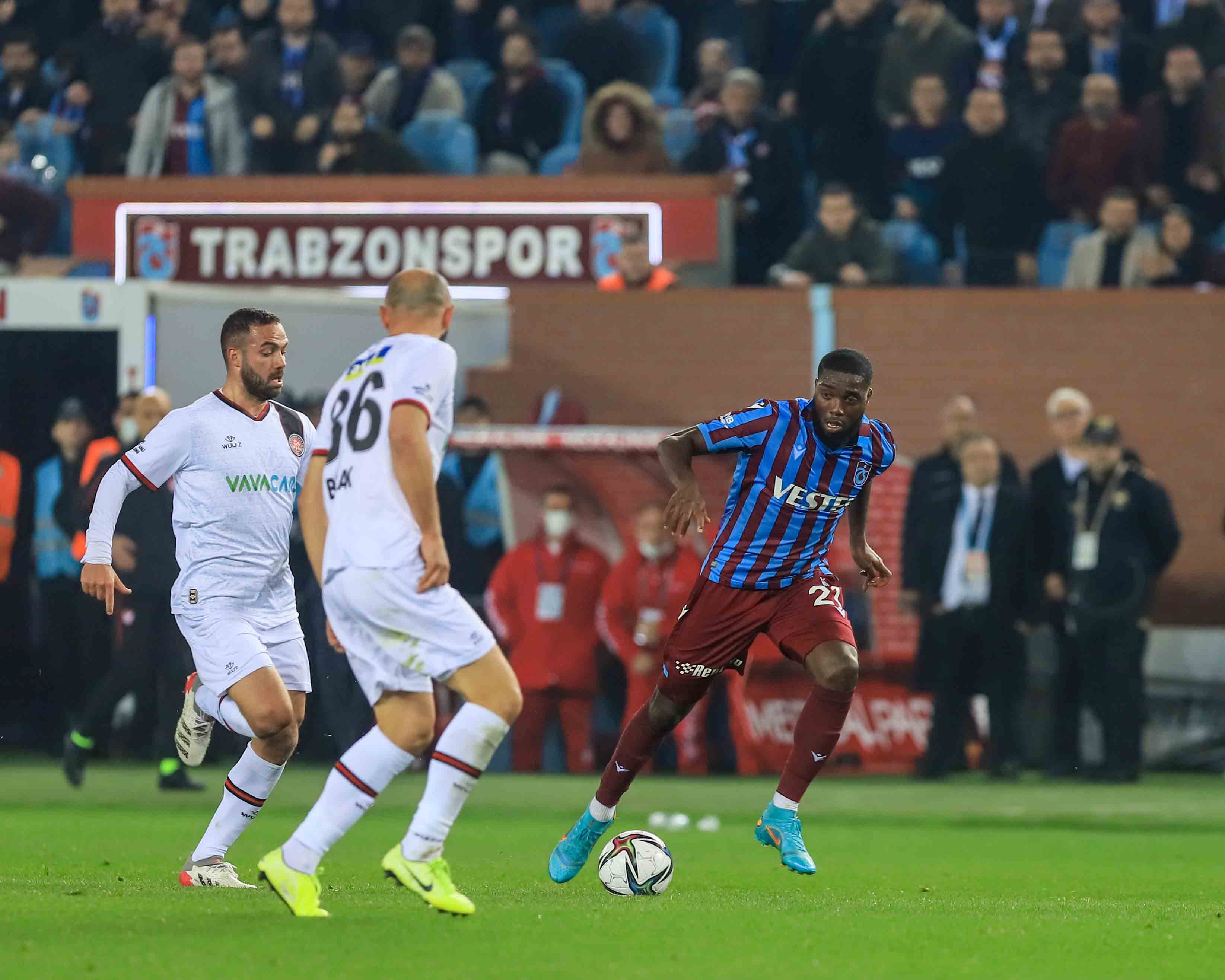 Trabzonspor-Karagümrük maçından bir kare