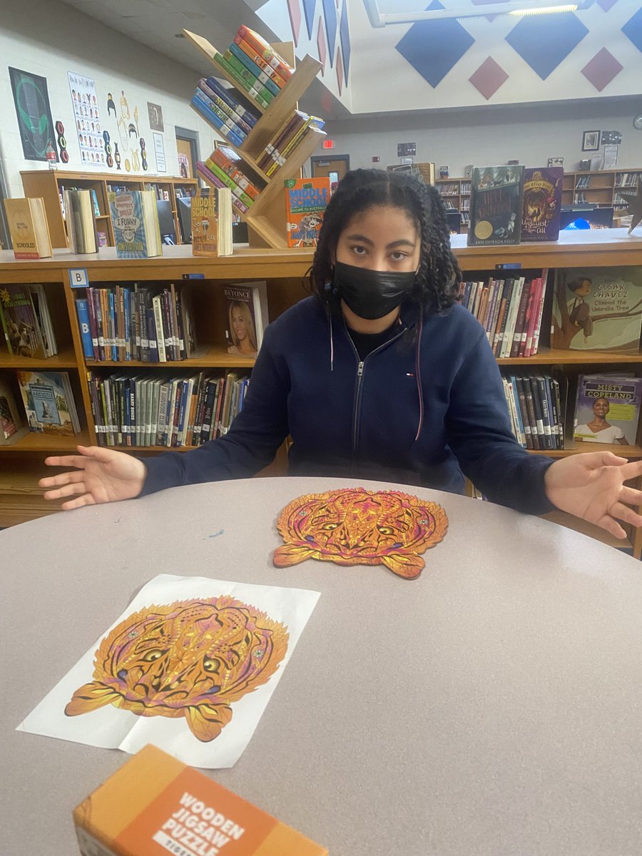 DCSD_SMS's tweet photo. 4/15/2022. SMS Media Center. Student finished the ridiculously hard Tiger puzzle.
#WhyStudentsGoToSchoolLibrary #SchoolLibraryMonth #LibraryLove #ReadingIsMagic #SafeSpace #BrainBreak https://t.co/o1eE7a5Qh3