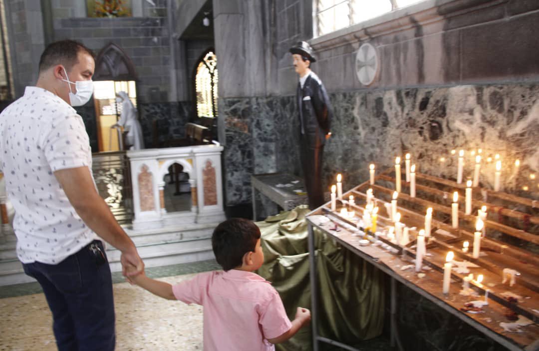 AdolfoP_Oficial's tweet photo. #15Abr El Santuario La Paz ubicado en el centro de Barquisimeto recibió la visita de fieles en este viernes Santo. Con ofrendas y oraciones la feligresía agradeció por este año poder realizar la ruta religiosa de los 7 templos. #SemanaSantaLara2022 https://t.co/VwvU6y7m4C