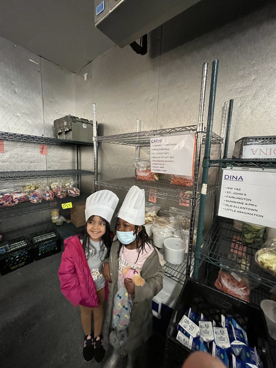 We ended the 3rd Q with a field trip to our food service provider, Jeffrey’s Catering.  We learned about the tools they use &amp; the uniforms they wear.   We saw many of the same items &amp; signs we see in our classroom. #CPESBelieves <a href="/FCPSPreKEHS/">FCPS PreK & Early Head Start</a>