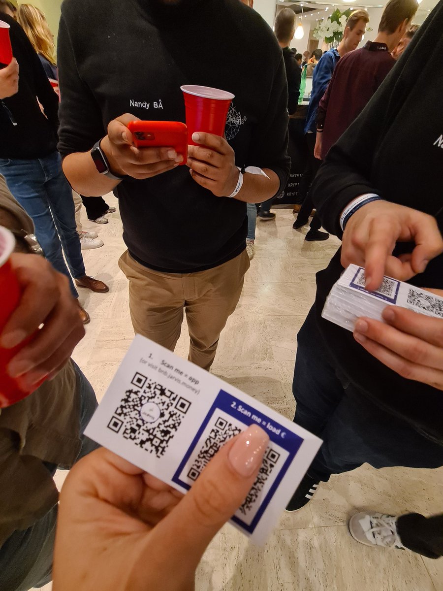 pscltllrd's tweet photo. At the @KryptoSphere_ event this afternoon, we gave away ~200 gasless burner wallets loaded with 5 $jEUR.

Participants had to scan a QR code, and 💥they got 5 jEUR that they can send or swap for $BTC, $BUSD or other jFIATs.

They can even buy more using the @mtpelerin widget. https://t.co/EyMu67C68o