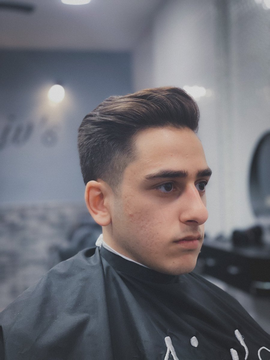 _king_cuts_'s tweet photo. 1.5 Taper and comb over . #haircut #barber https://t.co/6i5EMk5gXU