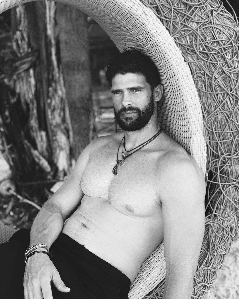 maledemograpix's tweet photo. M i s t e r
G l o b a l
2 0 2 1
C u b a 

🇨🇺🇨🇺🇨🇺

IG @yaniel.ogando

#MostBeautifulMen 
#MostHandsomeMen 
#MisterGlobalCuba
#MisterGlobal2021
#HouseOfMen https://t.co/s2ezLgj6lJ