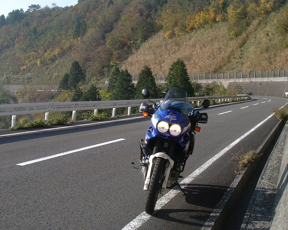 GTandCircuit's tweet photo. 今、仕事が繁忙期で走りに行けず、過去の写真を眺めて、脳内ツーリング中です。
#アフリカツイン
#africatwin https://t.co/XqonKXjwog
