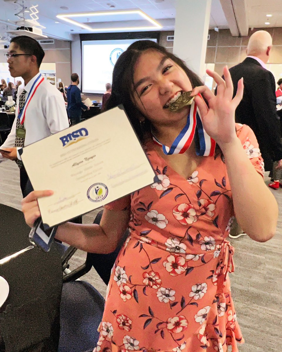Our very own, ALLY NGUYEN, being recognized as the 21-22 Outstanding Citizen for WMS!!! 🎉🎉🎉