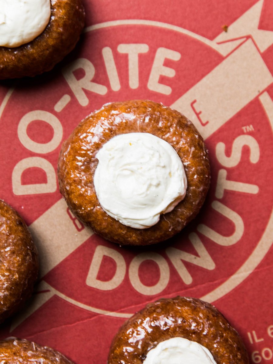 DoRiteDonuts's tweet photo. A little something for the bunny. #carrotcake #easterdonuts
Order online through 4/17 ==> https://t.co/z779f2v6Nc
#chicagodonuts #doritedonuts https://t.co/t6jTAYKwN0