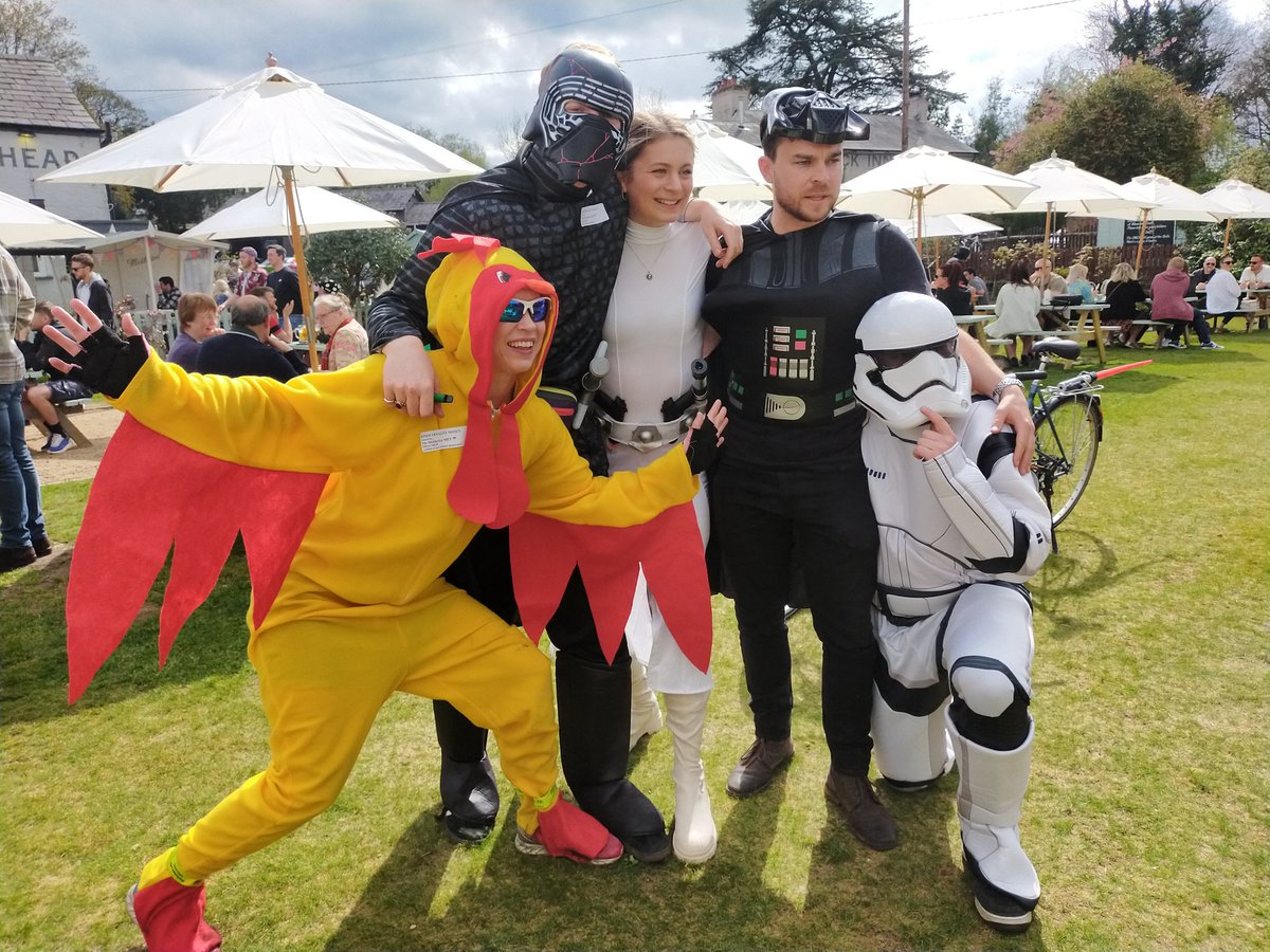 I always enjoy <a href="/BullsHeadMobb/">The Bulls Head</a> 
Great cycle parking great beer and great food! 
A perfect place for a rest stop!