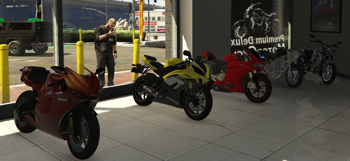 SA_PDM's tweet photo. De nouvelles motos d'occasions vous attendent chez PDM Motorcycle. https://t.co/pdRf4ToAeq