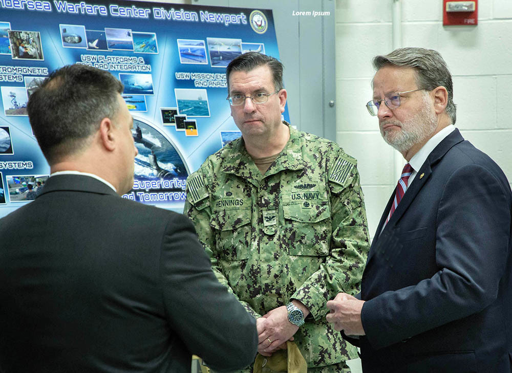 Pleasure having you, Sir ⚓ 

@NUWCNewport welcomed @SenGaryPeters, April 1, for a tour of some of the warfare center’s laboratories and facilities.

MORE HERE: go.usa.gov/xuTbF
