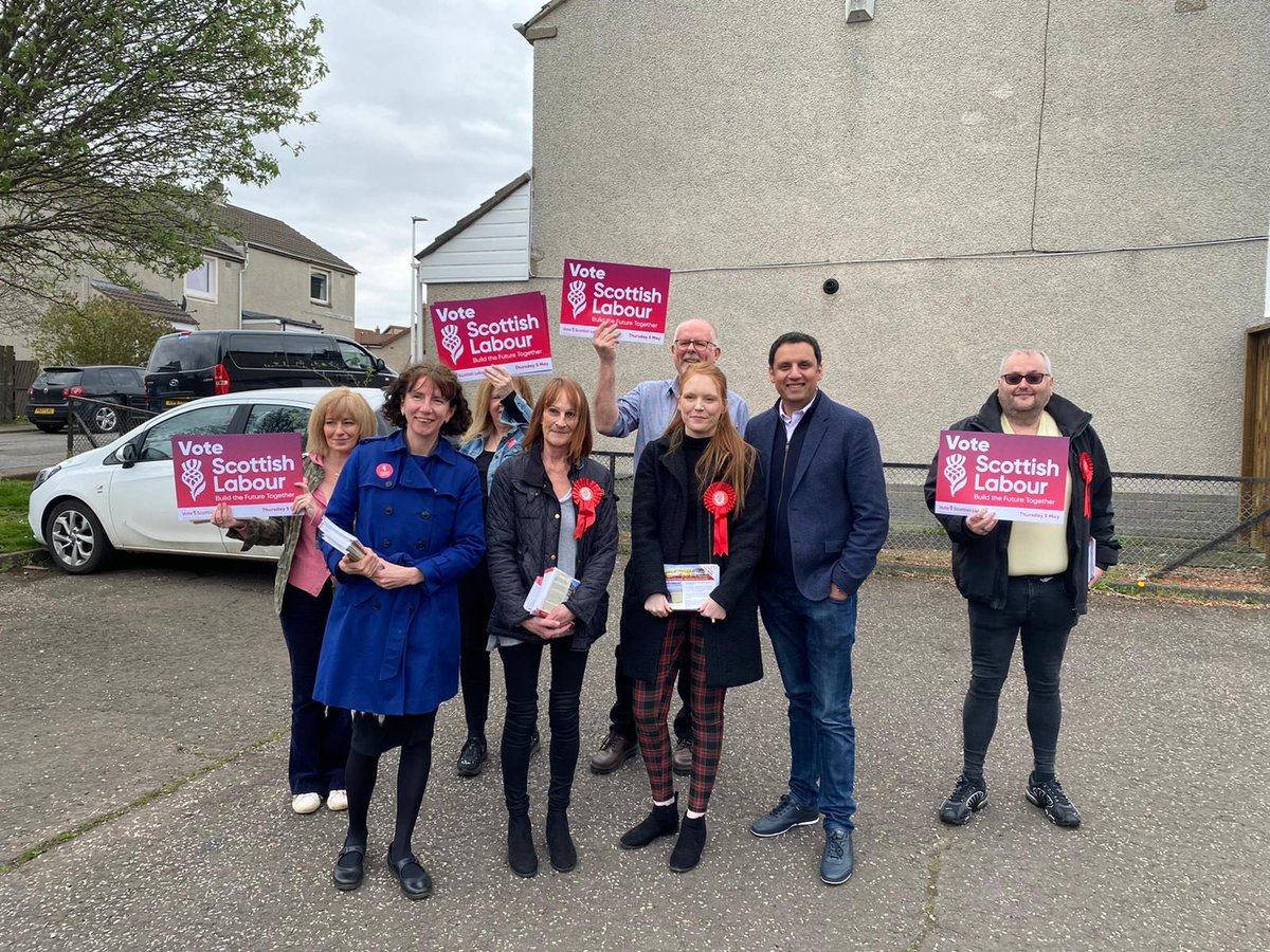 AnasSarwar's tweet photo. Great afternoon on the doors in Midlothian with @Kelly_ScotLab and Hazel Flanagan.

Some real anger at SNP/Tory inaction in the face of the cost of living crisis. https://t.co/YOdBNYVxuA