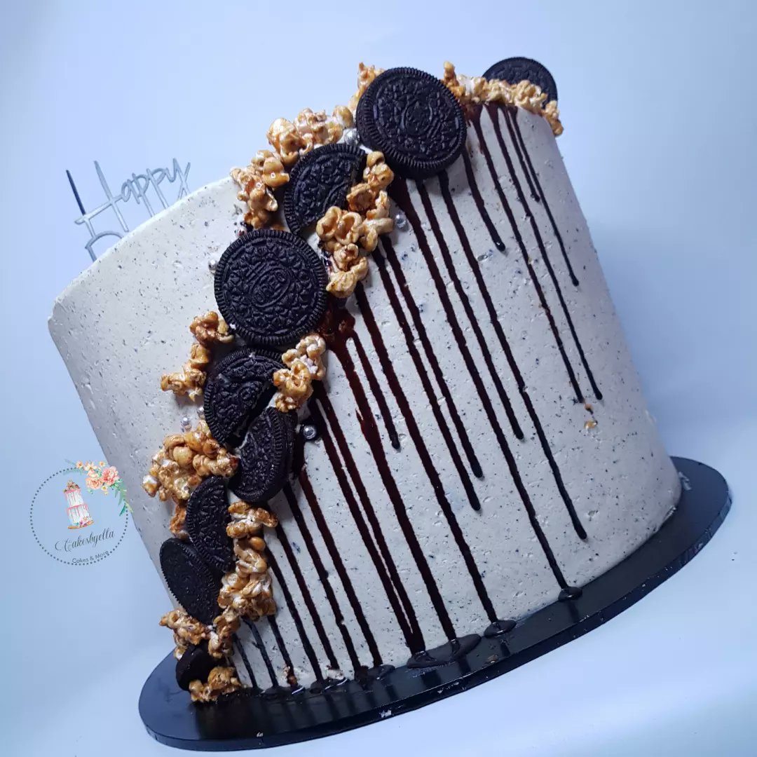 Cakesbyella01's tweet photo. Made this mountain for the Commissioner of finance,Enugu state,Mrs.Adaonah Kene-uyanwune,all I can say is thank you Jesus🙌🏽.Big thank you to Coronation Bank,Lagos 🙌🏽😍
Out orderline:07064612094 is always open 🤩
Please retweet 🤲 https://t.co/FiGbMSNYHw