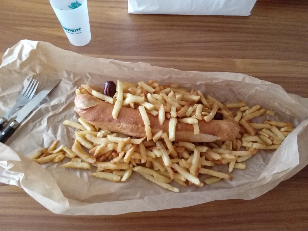 lebimsa's tweet image. Dans les bureaux du service de remplacement, basée à #Landrecies, au pays de la #baraque à #frites, chaque jour, l’équipe composée d’Emilie Dubucquoy et de Delphine Grimbert se bat pour répondre au besoin de remplacement exprimé par les #agriculteurs sur leur #territoire. 
8/8.