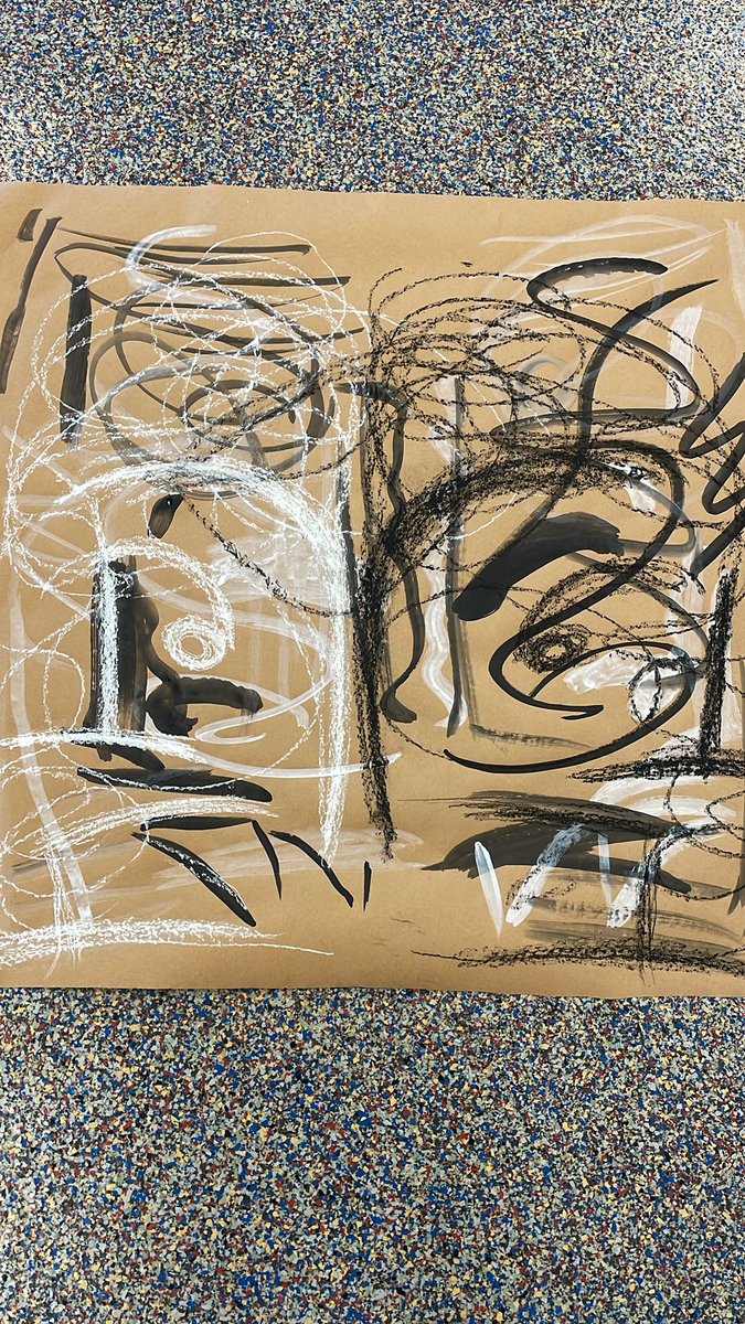 jojowhitaker07's tweet photo. Art teacher PD is the best!! Learning to integrate left and right sides of the brain with drawing #brainresearch #socialemotionallearning #elementaryartteachers @gsgators @olatheschools https://t.co/AwekXMbpvD