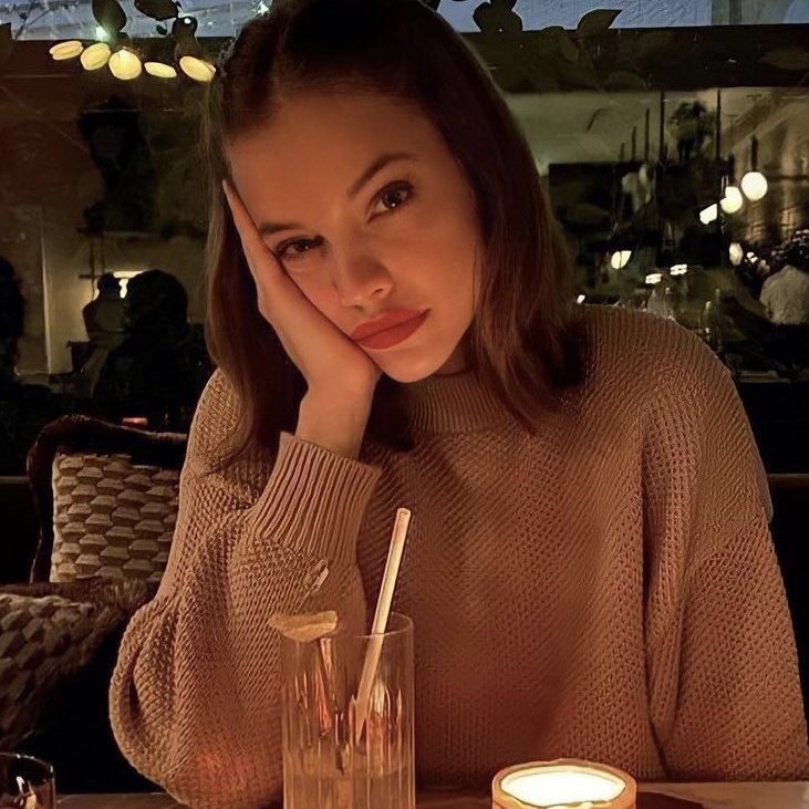 holaaa~ im back! I do #openfollow for western rps only, lets be moots✨