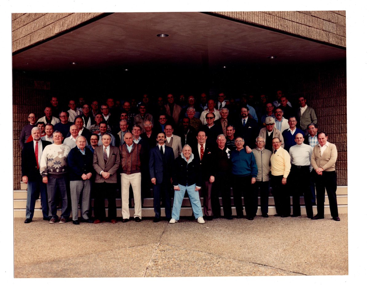 bac1mvd's tweet image. Oh “deer!” It’s #FlashBAC Friday!

This week, we have a photo of our Old Timers from March 4, 1989.

If you know any of the #BAC1MVD members in this image, please reach out to help us identify them.