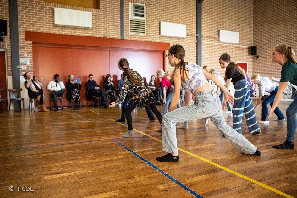 De Nederlânske Ambassade yn Rome hat dizze wike mei in Italiaanske delegaasje taalminderheden foar ynspiraasje oangeande meartaligens en kultuer op paad yn Fryslân west. Ek by it Berneiepenloftspul kamen se op besite..#jongerentheater #bis2022
