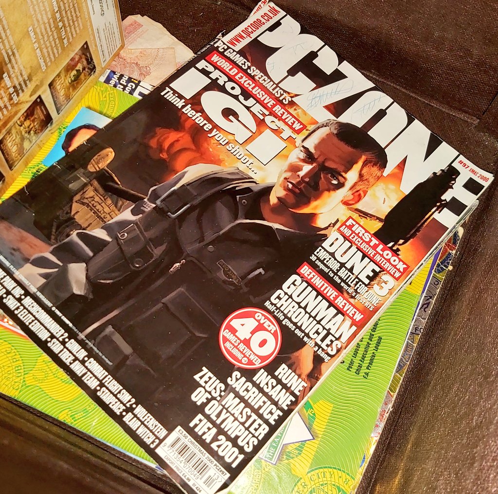 M00min0Gaming's tweet photo. I used to buy PC magazines quite often, mainly for the demo discs. This is the only one I still own, from Christmas 2000....I think because I really liked Project IGI!

#PCZone #ProjectIGI #RETROGAMING #retrogamers #GamersUnite #pcgaming https://t.co/2MHtFNkAQw