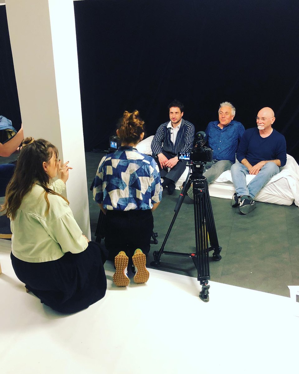 artsciencechair's tweet photo. Merci au @festivalzero1 et aux étudiant.e.s du master DPAN de @UnivLaRochelle qui l'organisent avec tant d'enthousiasme pour l'accueil de #revequantique, installation - performance du #sommeil de @VirgileNovarina @walidbreidi et #labofactory 
Mille mercis Diego Jarak @lunulabide https://t.co/uUaBj6nx0G