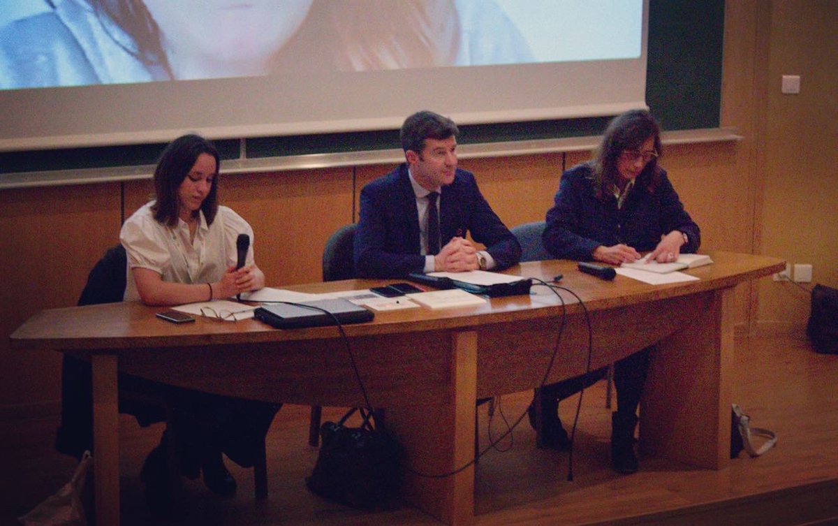 DavidGuillerme's tweet photo. J’ai eu le plaisir d’intervenir lors de la 49éme session du parlement européen des jeunes 🇪🇺consacrée aux enjeux maritimes 🌊. Des jeunes engagés vivant une belle expérience de citoyenneté active pour une jeunesse bioéclairée. @pejfrance #EDD #Cneddom https://t.co/BZC4bvFs60