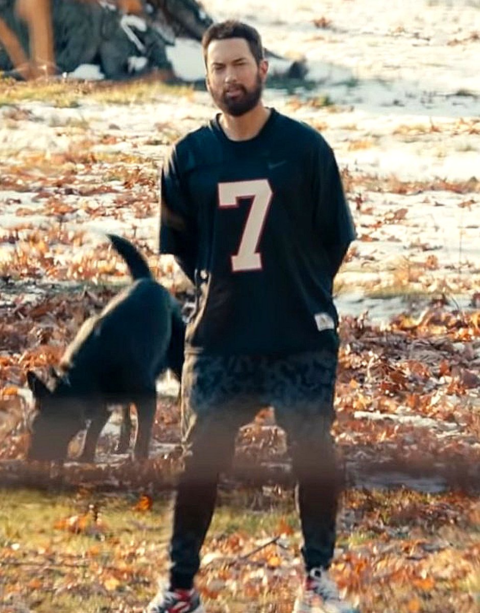 Bars as Big as Cars on X: "EMINEM IS THE FIRST RAPPER TO HAVE HIS OWN EMOJI 🧔 https://t.co/Yp1NspuBxQ" / X