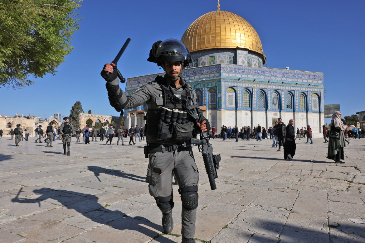 AJEnglish's tweet photo. Israeli occupation forces have raided the Al-Aqsa Mosque compound in occupied East Jerusalem, injuring at least 152 Palestinians — in pictures https://t.co/0Yo6oBtTRQ https://t.co/Pg07c99VE8