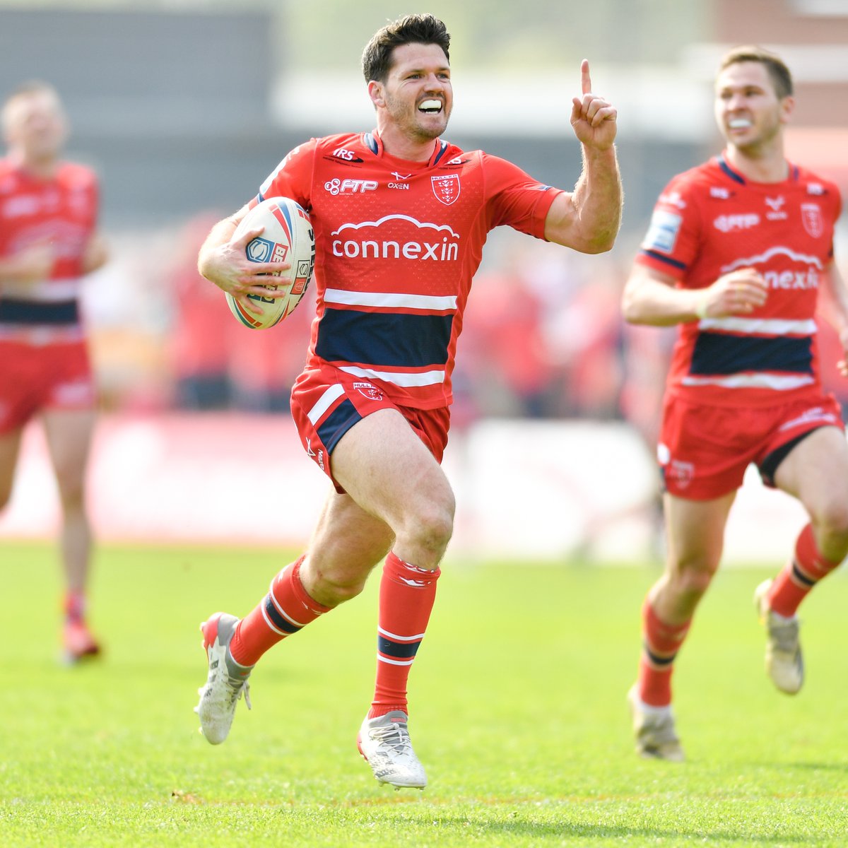 hullkrofficial's tweet photo. He's the reason' 🎶😏

#UpTheRobins 🔴⚪️ https://t.co/K1kd7fWErB