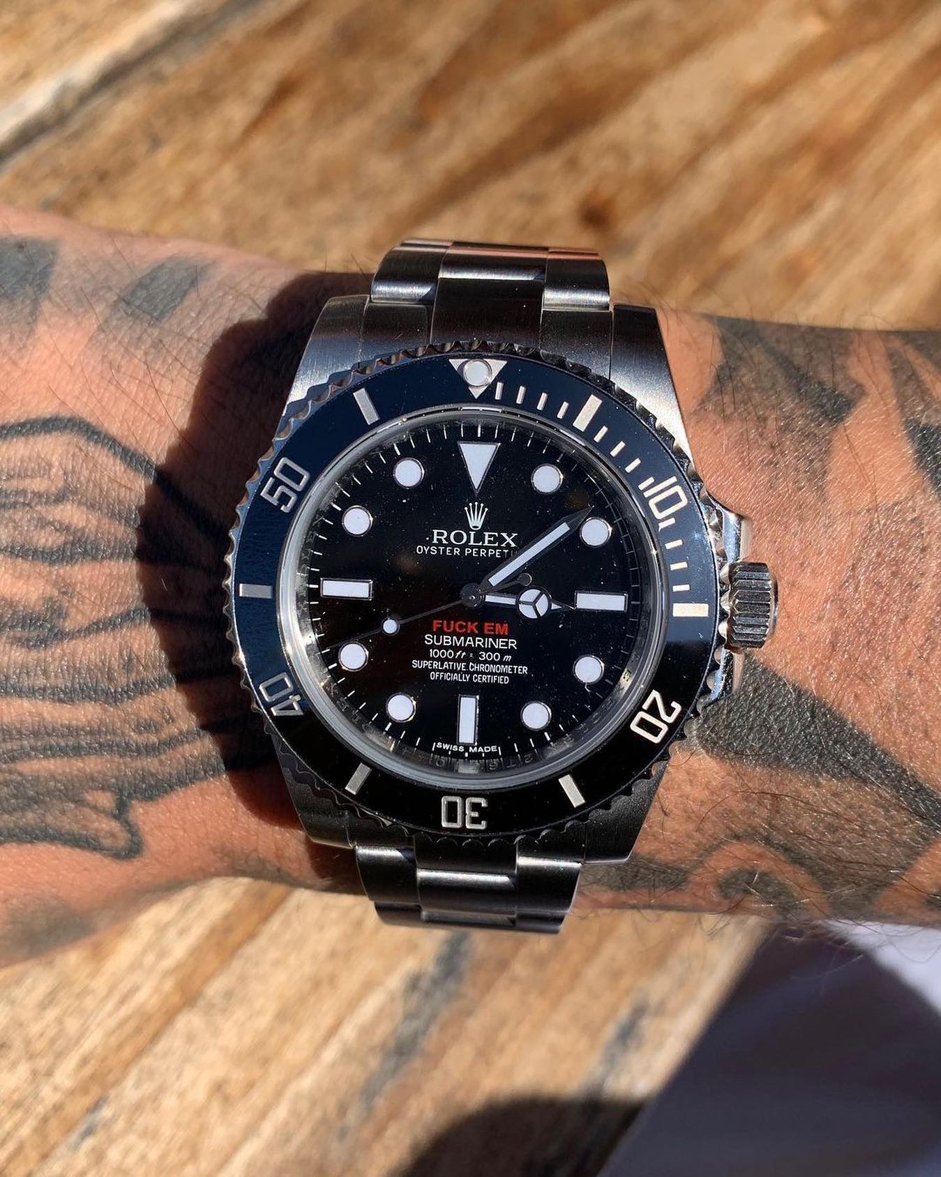 emulsion udkast Konkurrence Supreme Drops on Twitter: "Supreme Rolex Submariner (F&amp;F), 2013  https://t.co/RqgNXtifKQ" / Twitter