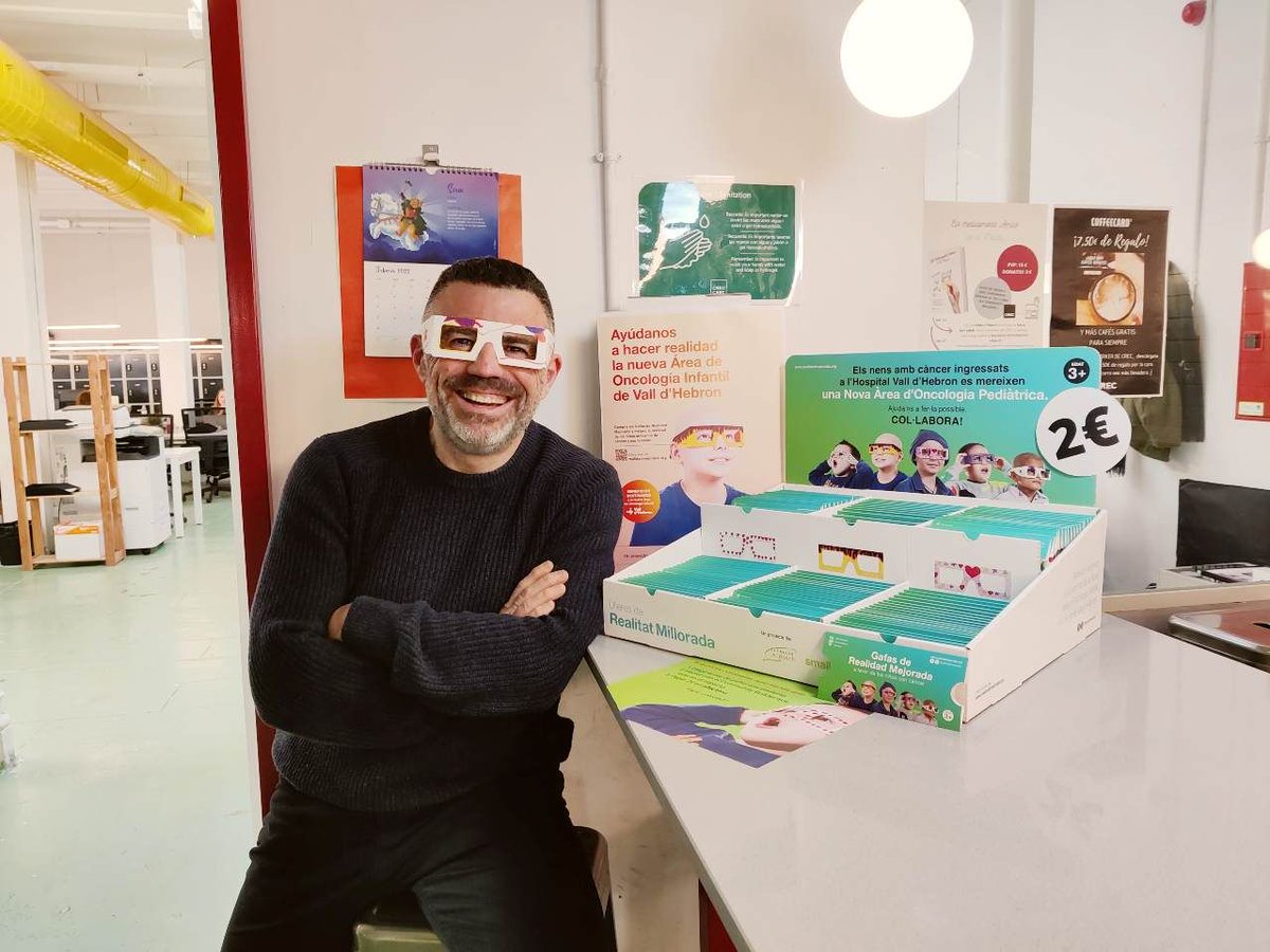 fundacioabosch's tweet photo. ¡@CRECbcn muestra su lado más solidario y se suma al proyecto de Realidad Mejorada!
🤝 #CRECEixample, #CRECPobleSec y #CRECSabadell, ya cuentan con su expositor de estas gafas tan únicas y especiales, diseñadas por los pacientes de oncología de @vallhebron. https://t.co/3QEyJf03qQ