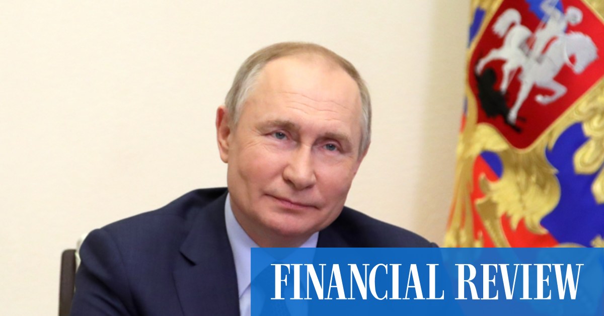 Joeontheloose's tweet photo. Russia may be in default, says Moody’s >> https://t.co/UIG0deLU9o - If Moscow is declared in default, it would mark Russia’s first major default on foreign bonds since the years after the 1917 revolution. #Russiandefault #VladimirPutin https://t.co/kwiF2zsUOf