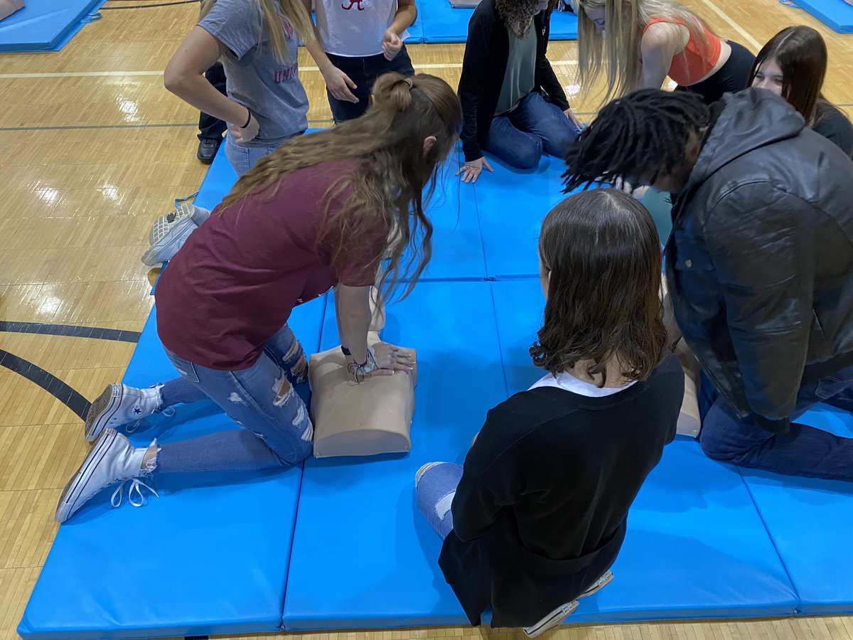 MrsSyron's tweet photo. It’s CPR day for our seniors! @sccadems #CPR #stayinalive https://t.co/tlWYjprjrM