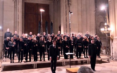 "Pâques à Notre-Dame"

Sous la conduite d'<a href="/henrichalet/">Henri Chalet</a> la Maîtrise Notre-Dame de Paris poursuit sa mission

L'article de Michel Roubinet 👉👁️bit.ly/38UVXlO

 <a href="/MusiqueSNDP/">Maîtrise Notre-Dame de Paris</a> <a href="/R_Bachelot/">Roselyne Bachelot</a> <a href="/MinistereCC/">Ministère de la Culture 🇫🇷</a>  <a href="/notredameparis/">Cathédrale Notre-Dame de Paris</a> <a href="/RestauronsND/">Association française Restaurons Notre-Dame</a> <a href="/HeleneSegre/">Hélène Segré</a>