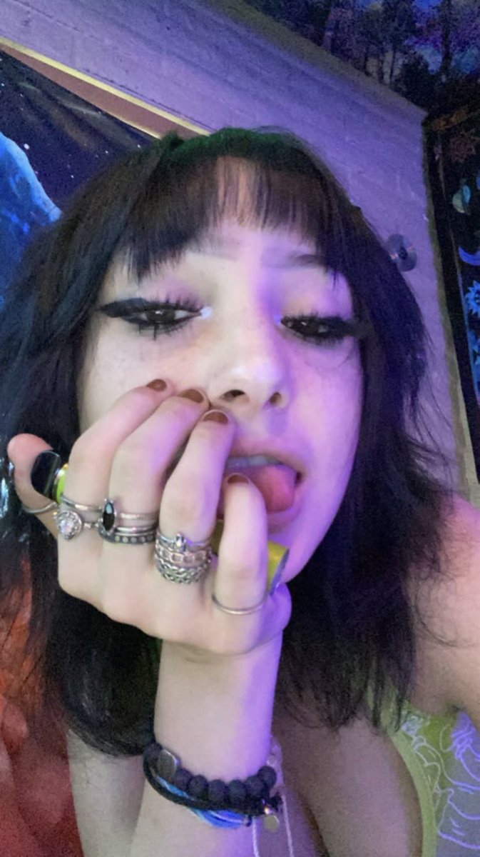 daddyvivy's tweet photo. not new to nsfw twitter just a new account

•20
•pansexual
•switch (no lean)
•she/her
•DMs are open

•I sell content 💜

•Like and RT to be moots (I will follow back)

#nsfwtwt #nsfw #dm #lewd #horny https://t.co/JeWtLD6KCY