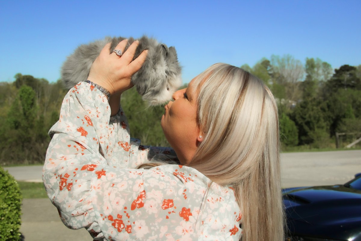 The Easter Bunny hopped by to visit with the sales team at Perfection Chain Products! Happy Easter from our family to yours!

#easter2022 #manufacturing #bunny #chain #sales