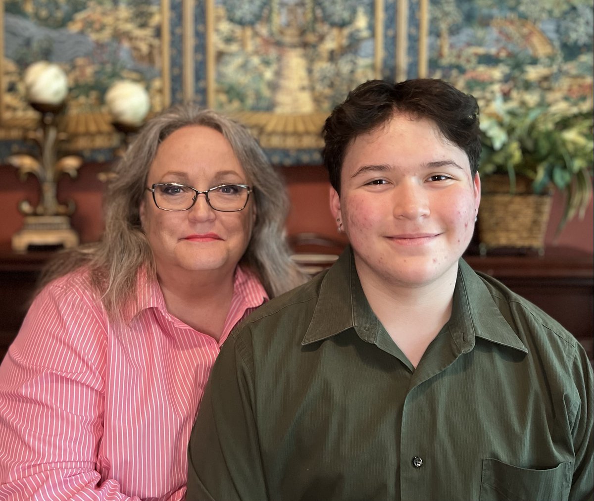 ICYMI: A #Houston mother shares the experience of determining her child was #transgender, the toll it took on her family, &amp; living in fear she could be investigated for child abuse in #Texas. bit.ly/3uL6FUw
<a href="/TransEquality/">Advocates for Trans Equality</a> <a href="/PFLAG/">PFLAG National</a> @HoustonLGBTCoC <a href="/HoustonPubMedia/">Houston Public Media</a>