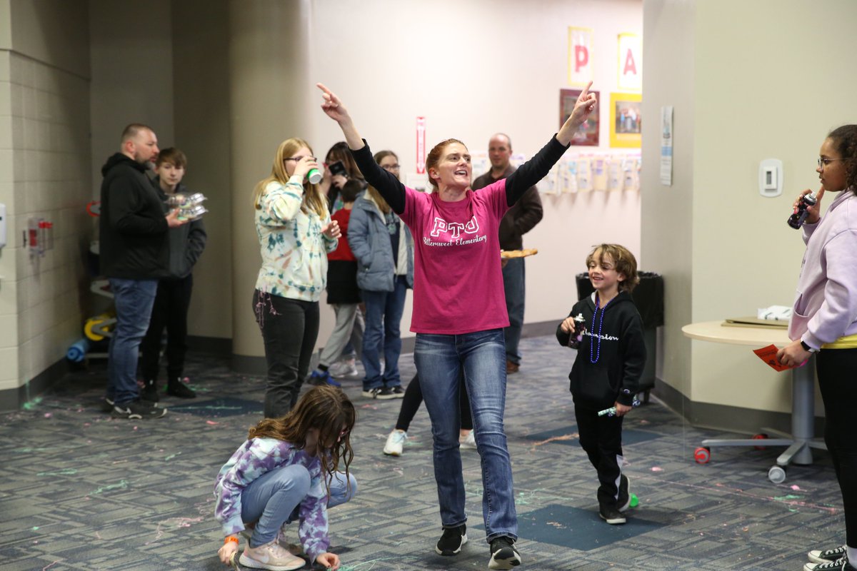 PHMschools's tweet photo. It's not the wind that blew us away last night, it was the incredible effort from the folks at @BESBobcatsPHM! Their inaugural Spring Fling had games, food trucks, art and more. Click here to read more! -> https://t.co/BvzglmJjtC https://t.co/n12a7RJpiC