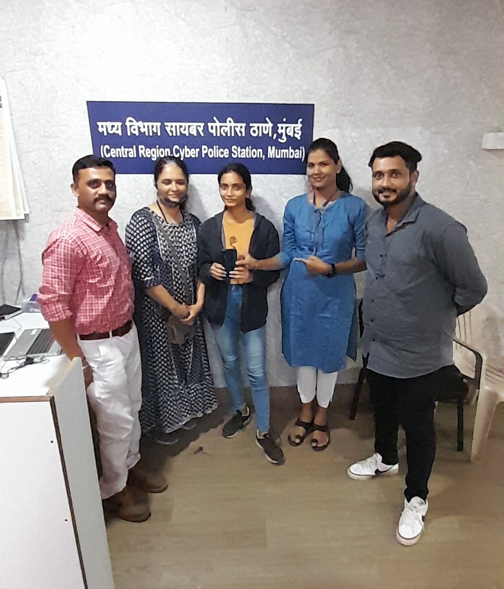 megha2275's tweet photo. Super Happy to have got my lost phone back AFTER 2 YEARS.. Big THANKS to team #CentralCyberPoliceStationWorliCrimeBranch
 #Sr.PI KISHOR SHINDE #PSI  SUYOG AMRUTKAR
#PC  JAI GADGE
#WPC SHEETAL SAWANT
#PN NANDKISHOR MAHAJAN who are doing a Fabulous task.. https://t.co/vAZcpoyPbp