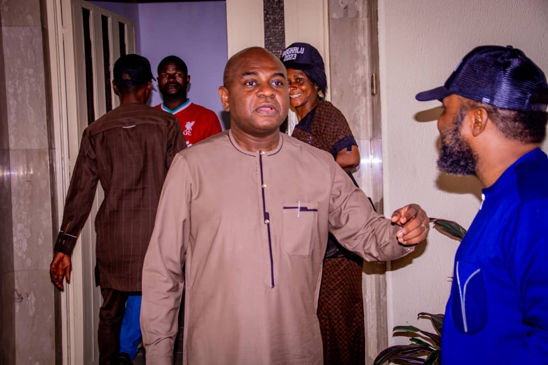 ahvuulele's tweet photo. BIG WIN FOR MOGHALU AS ATIKU SUPPORT GROUP DECAMPS TO JOIN THE MOGHALU CAMPAIGN: powerful grassroots team, ATIKU STATE OF MIND today dumped Atiku for Moghalu. #More4Moghalu https://t.co/TvqfS0UJTc