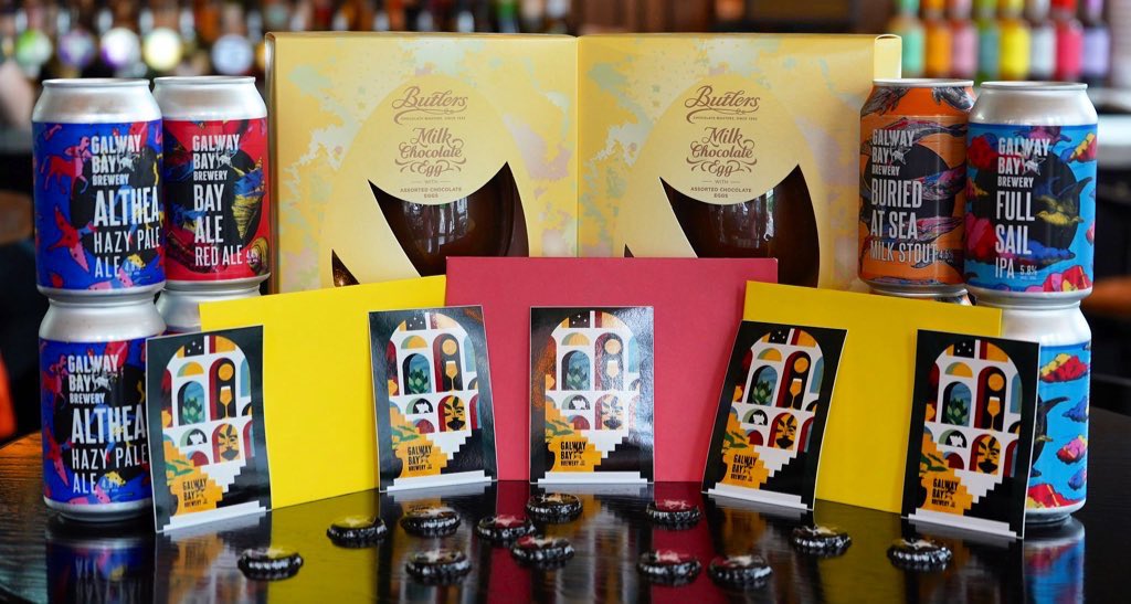 thomasreadsdub's tweet photo. 🍻🐰EASTER BEER HUNT🍻🐰
Join in on Sunday!!
✉️There will be 10 yellow envelopes to be found in both Beer Temple and Bar Rua on Sunday with loads of great @galwaybeer prizes ✉️
#easter #beerhunt #templebar #dublin #whatsondublin https://t.co/h2TggTU1zF